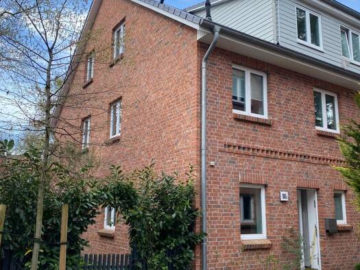 Doppelhaushälfte zur Miete 2.400 € 6 Zimmer 149 m² 200 m² Grundstück frei ab sofort Pinneberg 25421