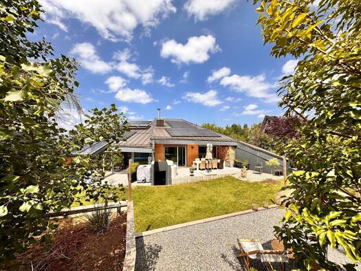Einfamilienhaus zum Kauf provisionsfrei 720.000 € 5 Zimmer 165 m² 730 m² Grundstück Sulgen Schramberg 78713