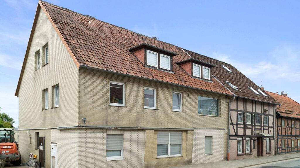 Mehrfamilienhaus zum Kauf als Kapitalanlage geeignet 599.000 € 1.090 m² Grundstück Velpke 38458