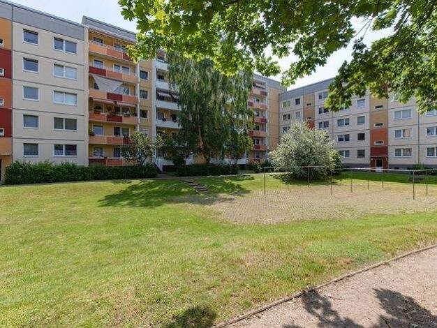 Wohnung zur Miete 345 € 2 Zimmer 52,2 m² 5. Geschoss Johannes-Göderitz-Straße 69 Neu Olvenstedt Magdeburg 39130