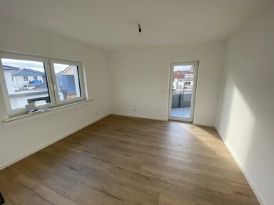 Wohnung zur Miete 700 € 3,5 Zimmer 87 m² frei ab sofort Breslauerstr Sandershausen Niestetal 34266