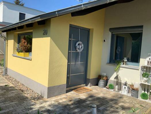 Wohnung zur Miete 750 € 2,5 Zimmer 55 m² Geschoss 1/2 frei ab 01.07.2026 Frauenland Würzburg 97074