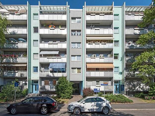 Wohnung zur Miete 421 € 2 Zimmer 49,5 m² 4. Geschoss frei ab 17.10.2026 Finsterwalder Straße 27 Prohlis-Süd Dresden 01239