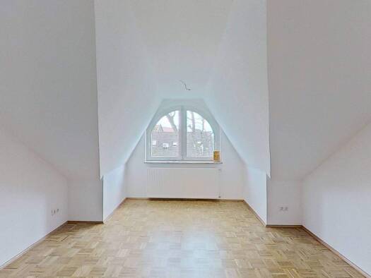 Studio zur Miete 720 € 4 Zimmer 80 m² 3. Geschoss frei ab 15.01.2026 Waisenstraße 19 Altenessen-Süd Essen 45326