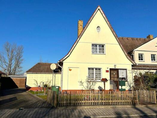 Haus zum Kauf 90.000 € 3 Zimmer 90 m² 417 m² Grundstück frei ab 01.04.2026 Zschornewitz Gräfenhainichen 06772