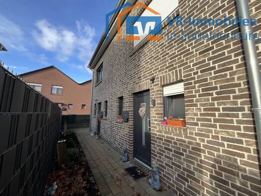 Doppelhaushälfte zur Miete 780 € 3 Zimmer 81 m² 369 m² Grundstück frei ab 01.01.2026 Cloppenburg 49661