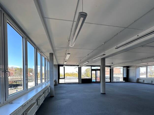 Bürofläche zur Miete provisionsfrei 12 € 438 m² Bürofläche Harburg Hamburg 21079