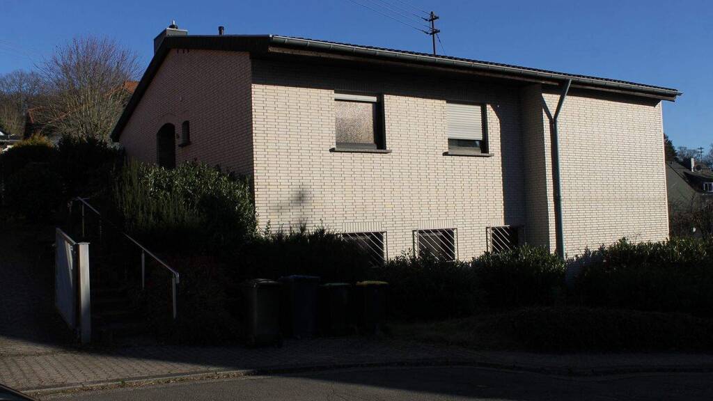 Einfamilienhaus zum Kauf 219.000 € 6 Zimmer 142,5 m² 606 m² Grundstück Friedrichsthal 66299