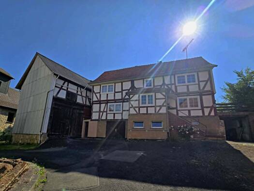Einfamilienhaus zum Kauf provisionsfrei 140.000 € 5 Zimmer 180 m² 2.046 m² Grundstück Küsterweg 5 Imshausen Bebra 36179