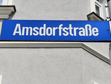 Reihenendhaus zum Kauf 87.000 € 4 Zimmer 67 m² 208 m² Grundstück Amsdorfstraße 23 Naumburg Naumburg (Saale) 06618