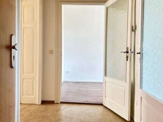 Studio zur Miete 365 € 1 Zimmer 38 m² 1. Geschoss frei ab sofort Arnstadt Arnstadt 99310