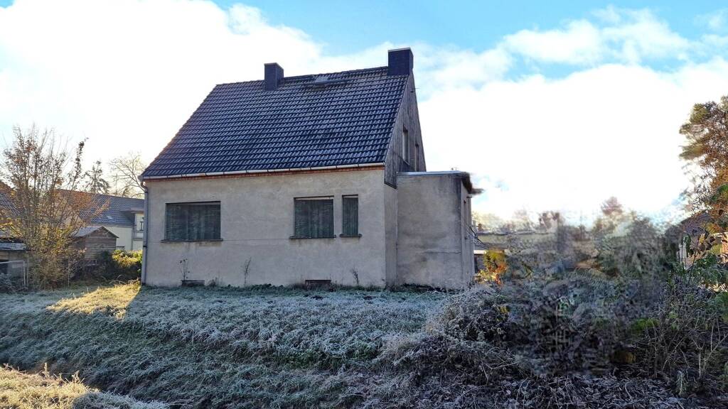 Einfamilienhaus zum Kauf 95.000 € 5 Zimmer 122 m² 3.187 m² Grundstück Gröbzig 06388