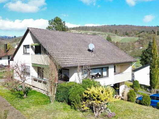 Mehrfamilienhaus zum Kauf 395.000 € 7 Zimmer 192 m² 605 m² Grundstück Ochsenbach Sachsenheim 74343