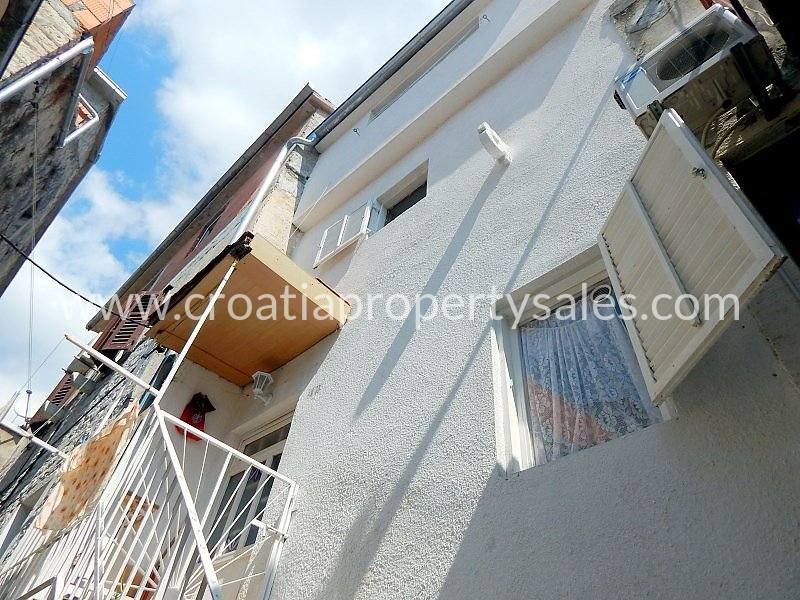 Haus zum Kauf 267.000 € 1 Zimmer 60 m²<br/>Wohnfläche Trogir