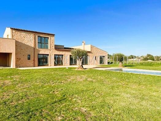 Landhaus zur Miete 10.000 € 7 Zimmer 336 m² 17.559 m² Grundstück Santanyí 07650