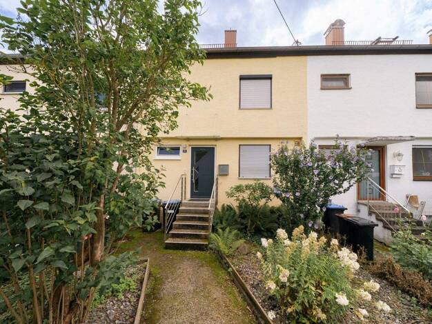 Reihenmittelhaus zum Kauf 399.900 € 5,5 Zimmer 131,2 m² 170 m² Grundstück Holzschwang Neu-Ulm / Holzschwang 89233