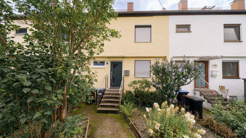 Reihenmittelhaus zum Kauf 399.900 € 5,5 Zimmer 131,2 m² 170 m² Grundstück Holzschwang Neu-Ulm / Holzschwang 89233