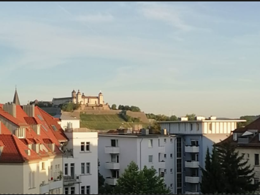 Maisonette zur Miete 1.450 € 4 Zimmer 110 m² 2. Geschoss frei ab 01.04.2026 Frauenland Würzburg 97074