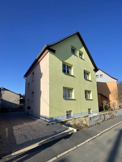 Mehrfamilienhaus zum Kauf 286.000 € 5 Zimmer 145 m² 574 m² Grundstück frei ab 01.09.2025 Bad Blankenburg Bad Blankenburg 07422