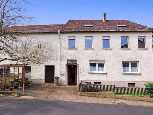 Mehrfamilienhaus zur Miete 1.190 € 10 Zimmer 300 m² 527 m² Grundstück Merchingen Merzig / Merchingen 66663
