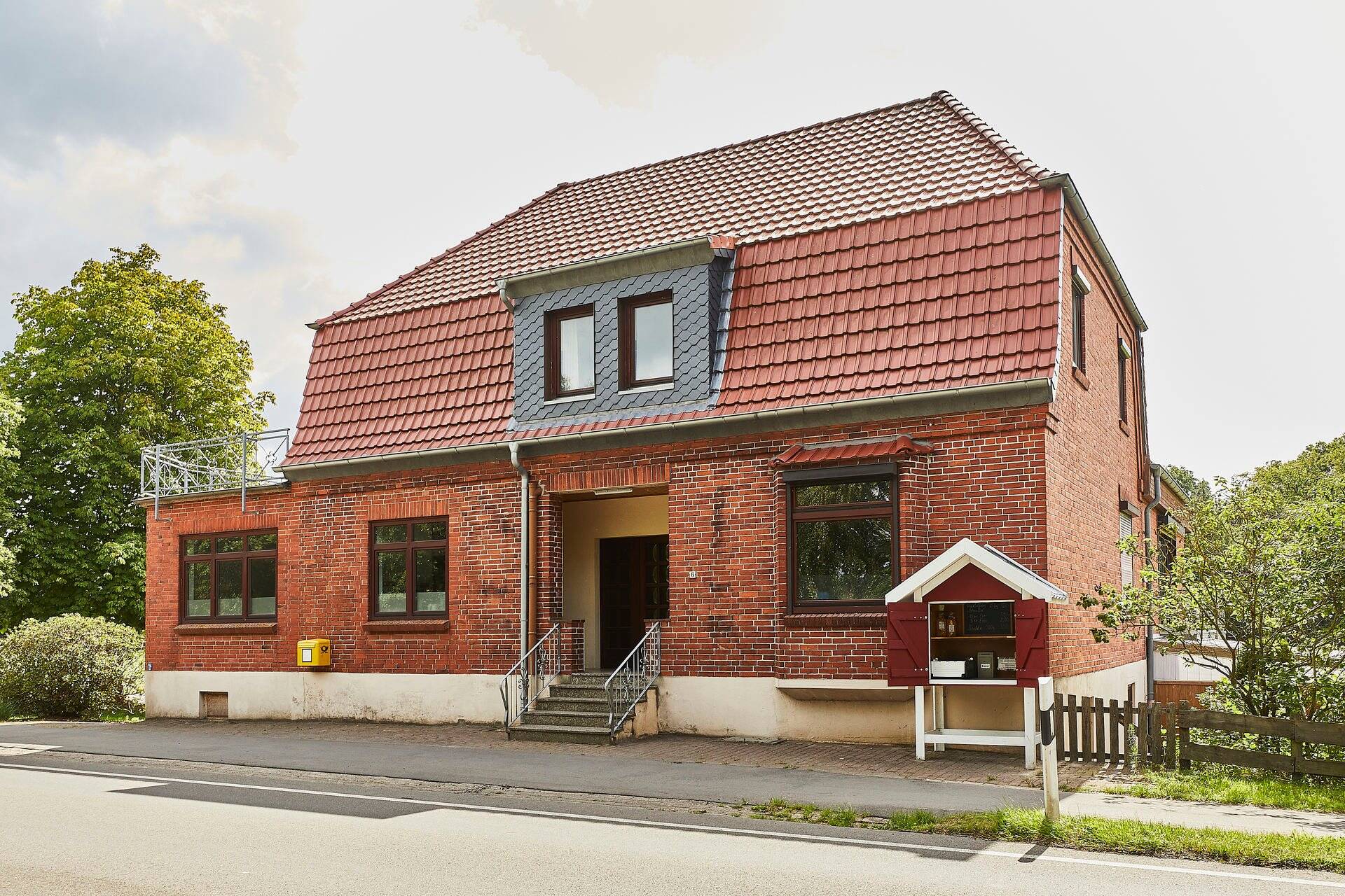 Einfamilienhaus zum Kauf 279.000 € 8 Zimmer 230 m²<br/>Wohnfläche 4.081 m²<br/>Grundstück Mevenstedt Worpswede 27726