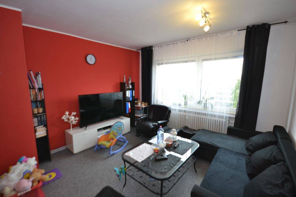 Immobilie in Bergheim - Zweizimmerwohnung mit Tiefgaragen-Stellplatz, sofort verfügbar - Bild 1