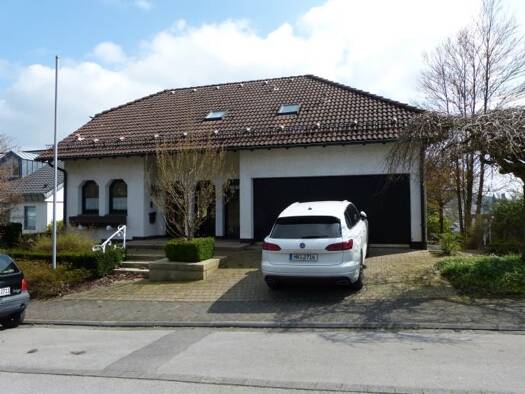 Einfamilienhaus zum Kauf 394.000 € 188 m² 697 m² Grundstück frei ab sofort Neuenrade Neuenrade 58809