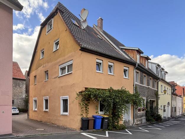 Einfamilienhaus zum Kauf 275.000 € 6 Zimmer 120,2 m² 64 m² Grundstück Ochsenfurt Ochsenfurt 97199