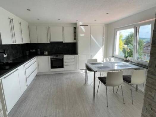 Wohnung zur Miete 1.000 € 2 Zimmer 69 m² frei ab sofort Schubertstraße 13 Waldshut Waldshut-Tiengen 79761