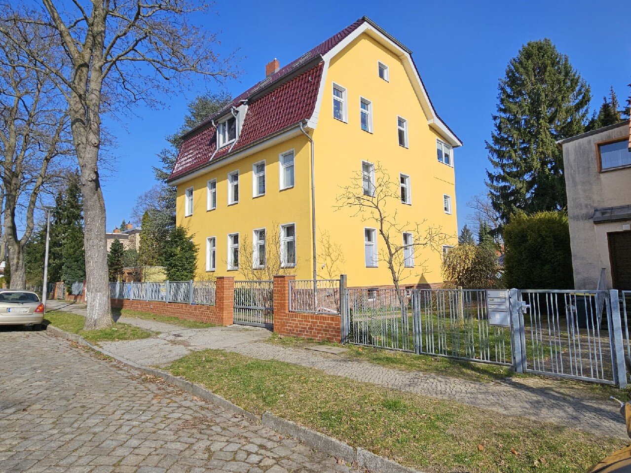 Mehrfamilienhaus zum Kauf 998.000 € 15 Zimmer 420 m²<br/>Wohnfläche 972 m²<br/>Grundstück Lichtenrade Berlin 12305