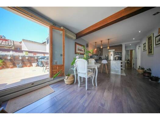 Haus zum Kauf 580.000 € 2 Zimmer 94 m² >Calle Mayor > Alcalá de Henares 28801
