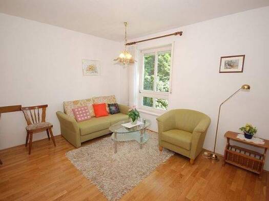 Wohnung zur Miete 780 € 2 Zimmer 52 m² 1. Geschoss frei ab sofort Mozartstraße 3b Bad Reichenhall 83435