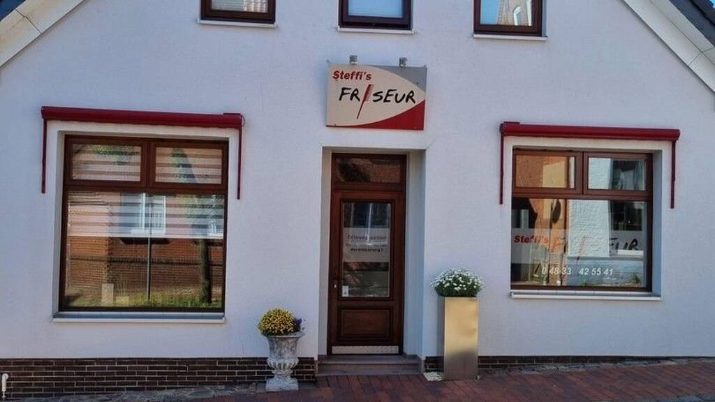 Einfamilienhaus zum Kauf provisionsfrei 285.000 € 5 Zimmer 140 m² 245,7 m² Grundstück Wesselburen 25764