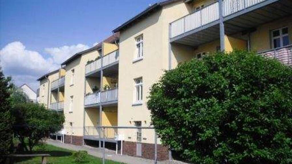 Wohnung zur Miete 360 € 2 Zimmer 54 m² 1. Geschoss frei ab 01.04.2026 Dr.-Strauß-Str. 13 Eisenach 99817