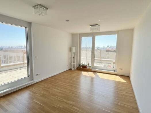 Wohnung zur Miete 1.232 € 3 Zimmer 8. Geschoss frei ab sofort Bertha-von-Suttner-Gasse Wien 1220