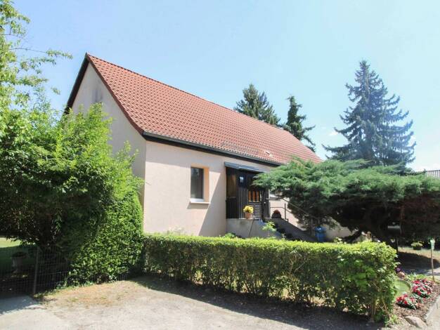 Mehrfamilienhaus zum Kauf als Kapitalanlage geeignet 310.000 € 8 Zimmer 293 m² 1.493 m² Grundstück Panitzsch Borsdorf 04451