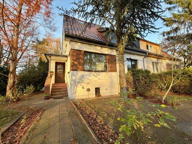 Doppelhaushälfte zum Kauf 475.000 € 4 Zimmer 100 m² 901 m² Grundstück Wilhelmshagen Berlin / Wilhelmshagen 12589