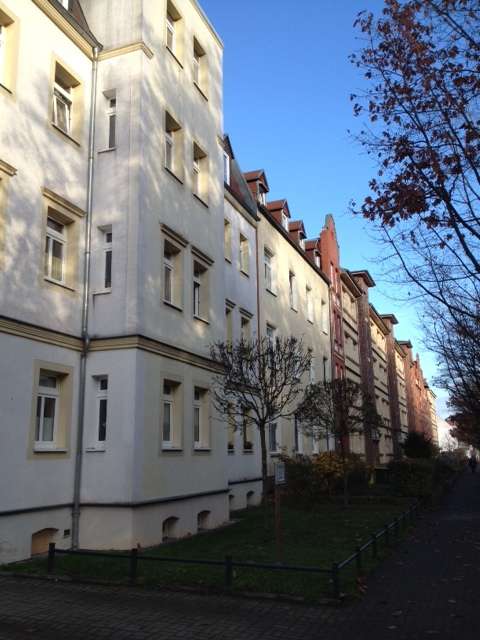 Wohnung zur Miete 500 € 2 Zimmer 60 m²<br/>Wohnfläche EG<br/>Geschoss 01.01.2025<br/>Verfügbarkeit Lutherplatz / Thüringer Bahnhof Halle (Saale) 06110