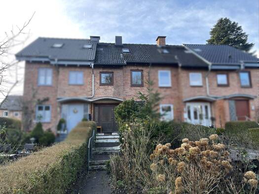 Reihenmittelhaus zum Kauf 149.000 € 3 Zimmer 72 m² 157 m² Grundstück Westliche Höhe Flensburg 24939