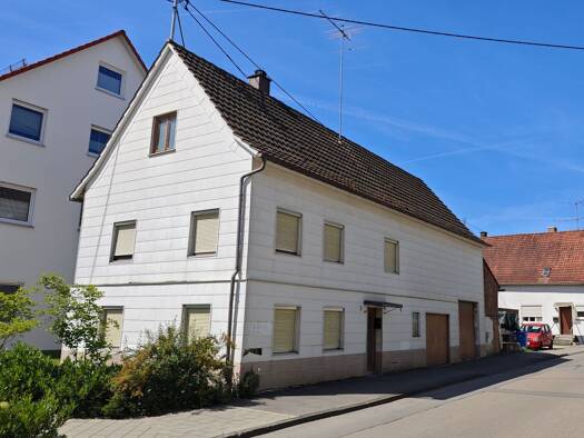 Bauernhaus zum Kauf provisionsfrei 79.000 € 3 Zimmer 74 m² 165 m² Grundstück Ingerkingen Schemmerhofen 88433