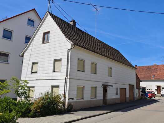 Bauernhaus zum Kauf provisionsfrei 79.000 € 3 Zimmer 74 m² 165 m² Grundstück Ingerkingen Schemmerhofen 88433