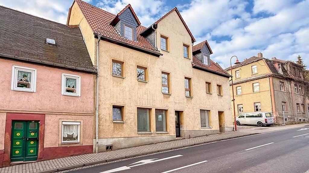 Mehrfamilienhaus zur Versteigerung 59.000 € 335 m² 140 m² Grundstück Bahnhofstraße 5 Colditz 04680