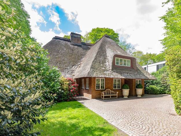 Einfamilienhaus zum Kauf 6.250.000 € 6 Zimmer 295 m² 6.035 m² Grundstück Poppenbüttel Hamburg 22391