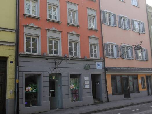 Immobilie zum Kauf 1.745.000 € 14 Zimmer 458 m² 270 m² Grundstück Rosenheim 83022