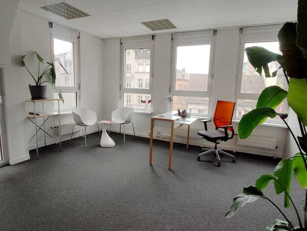 Bürofläche zur Miete provisionsfrei 595 € 30 m² Bürofläche Torstraße Mitte Stuttgart 70173