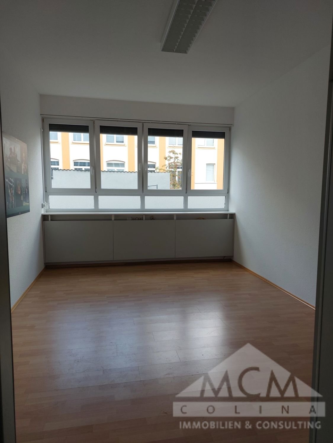 Bürofläche zur Miete 1.320 € 4 Zimmer 120 m²<br/>Bürofläche Messehalle Offenbach am Main 63067