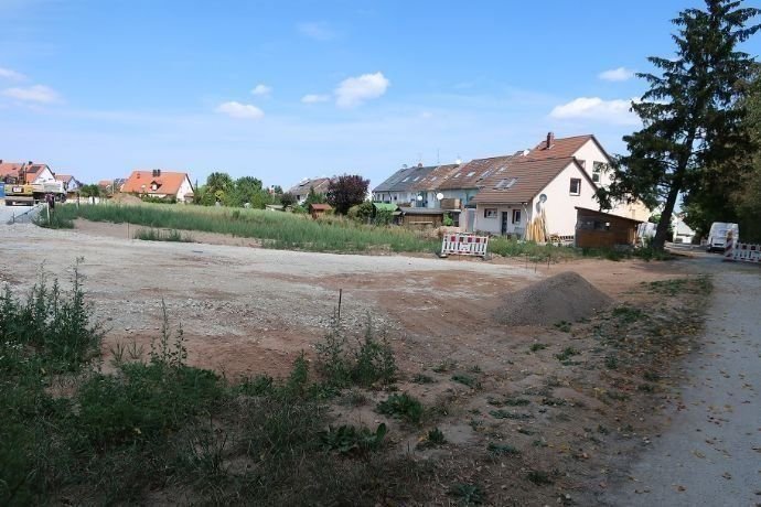 Grundstück zum Kauf 432.000 € 702 m²<br/>Grundstück vorhanden<br/>Baugenehmigung West Schwabach 91126