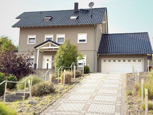 Einfamilienhaus zum Kauf 614.000 € 184 m² 1.520 m² Grundstück Wincheringen 54457