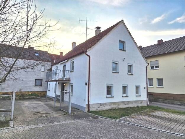 Einfamilienhaus zum Kauf 155.000 € 6 Zimmer 160 m² 514 m² Grundstück frei ab sofort Westheim Knetzgau 97478