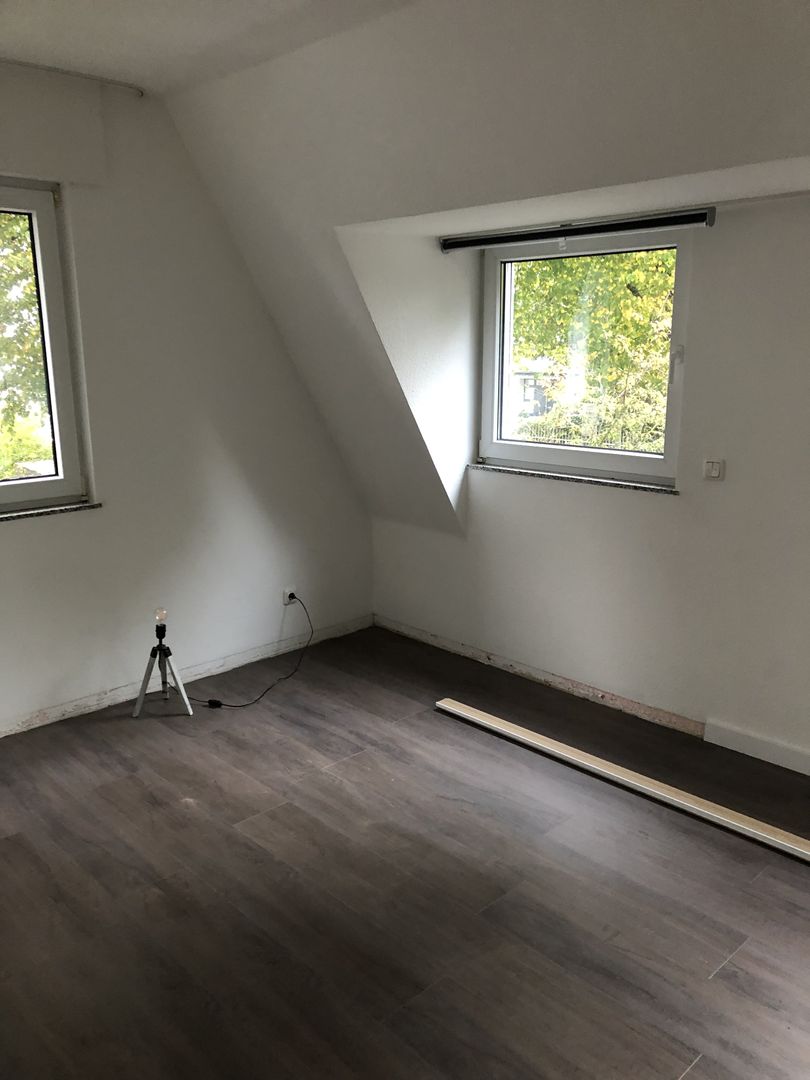 Wohnung zur Miete 700 € 4 Zimmer 106 m²<br/>Wohnfläche ab sofort<br/>Verfügbarkeit Schürenweg 16 Windberg Mönchengladbach 41063